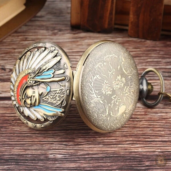 Accessoire vintage, montre à gousset Chef Apache