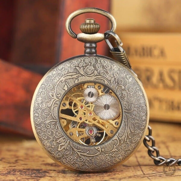 Montre à gousset décorée de fleurs délicates