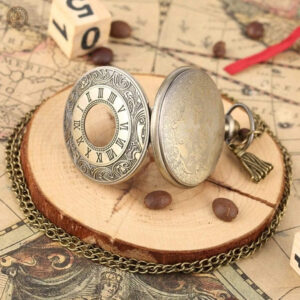 Design intemporel de montre à gousset avec chaîne