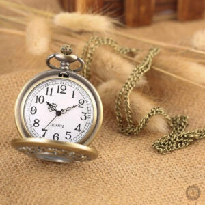 Accessoire vintage : montre à gousset stylée