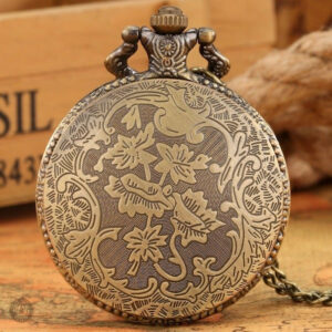 Accessoire classique : montre à gousset décoratif