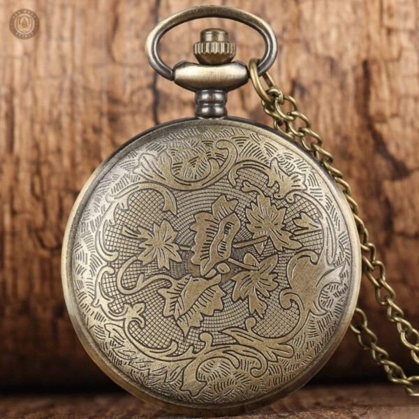 Montre à gousset avec style nostalgique et raffiné