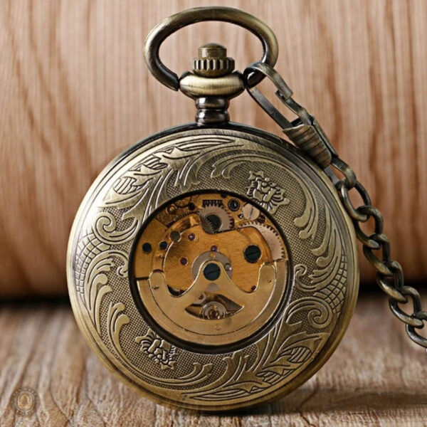 Style sophistiqué avec cette montre à gousset homme