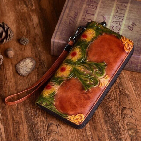 Portefeuille en cuir à motifs floraux, idéal pour compléter une tenue western