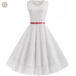 Robe blanche en dentelle style western
