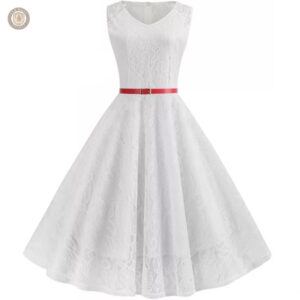 Robe blanche en dentelle style western