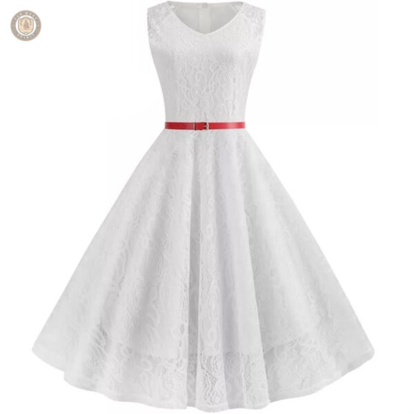 Robe blanche en dentelle style western