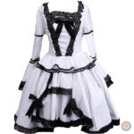 Robe blanche style country pour un look western élégant