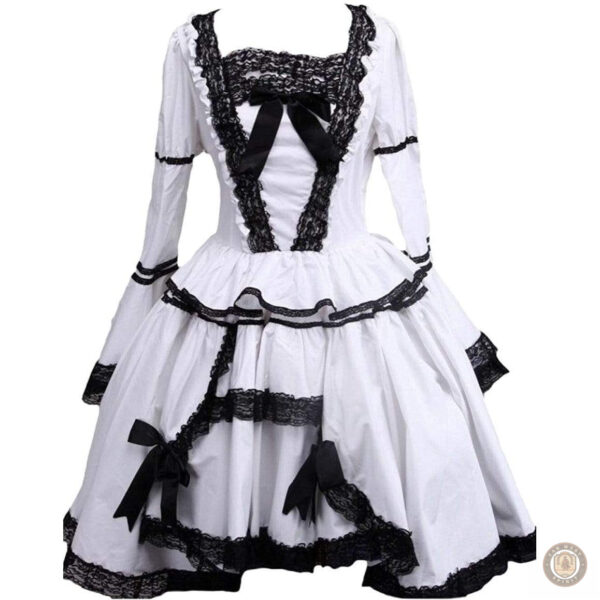 Robe blanche style country pour un look western élégant