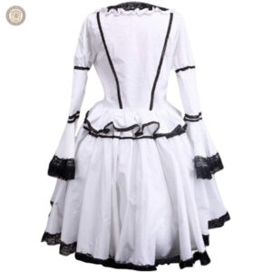Robe western blanche avec une touche country classique