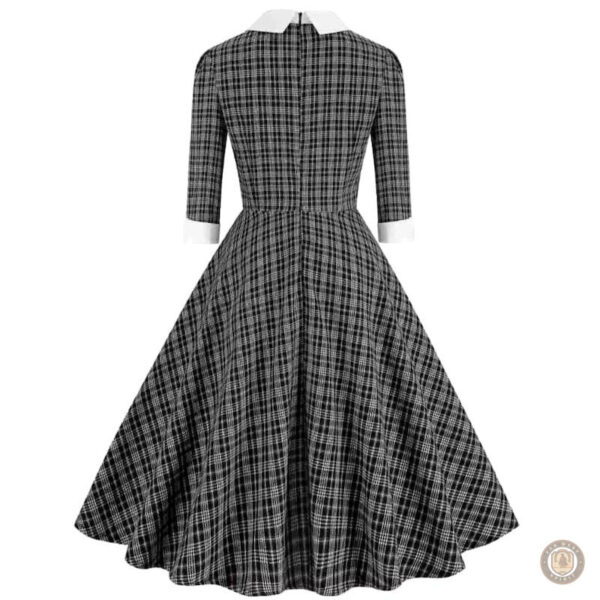 Modèle de robe western classique, parfait pour les soirées à thème