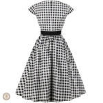 Vêtement western en coton, design minimaliste et confortable