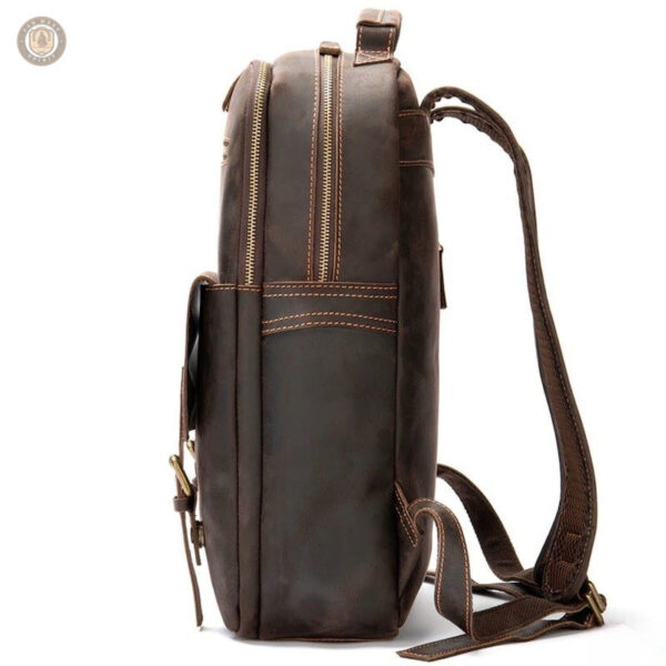 Sac à dos en cuir style western, idéal pour un look décontracté