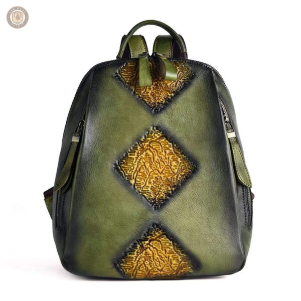 Accessoire en cuir fleuri pour un look western