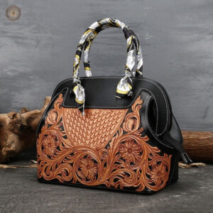 Sac à main cuir avec motifs floraux pour une touche vintage