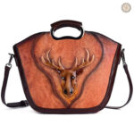 Sac bandoulière avec motif de cerf dans un style western