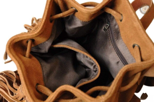 Sac à dos pratique pour un look cowboy élégant
