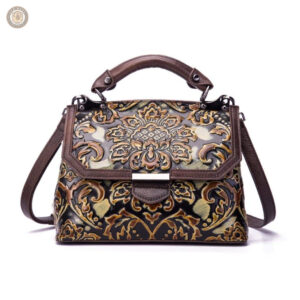 Accessoire de mode western avec design floral