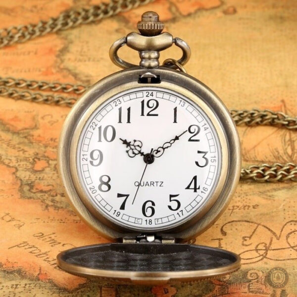 Accessoire steampunk, montre à gousset à mécanisme visible