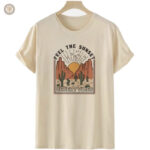 T-Shirt cactus au coucher de soleil dans un style western