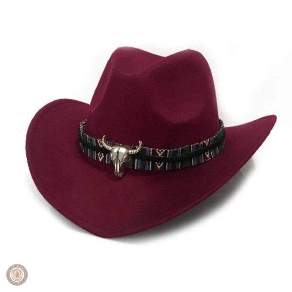 Chapeau avec motif cow, parfait pour un look tendance