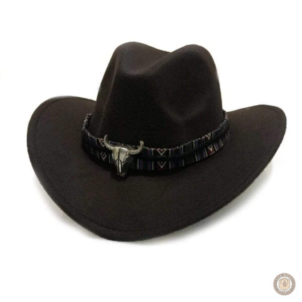 Élégant chapeau de cowboy avec design unique